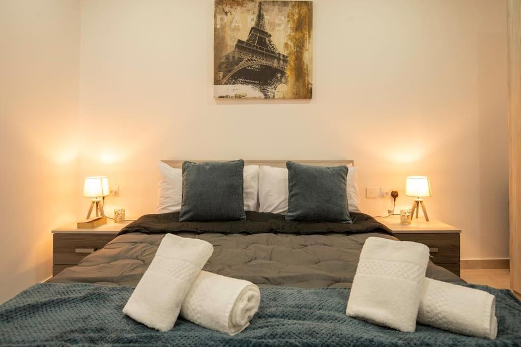 Modern, Bright & Spacious Near The Sea Apartamento *