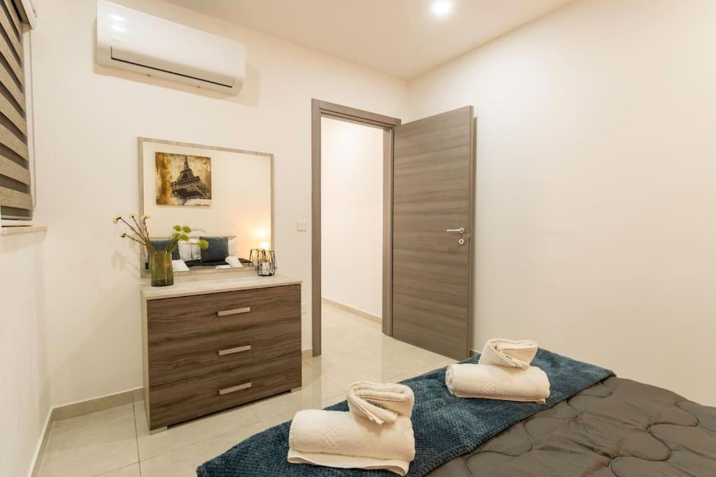 Modern, Bright & Spacious Near The Sea Marsaskala