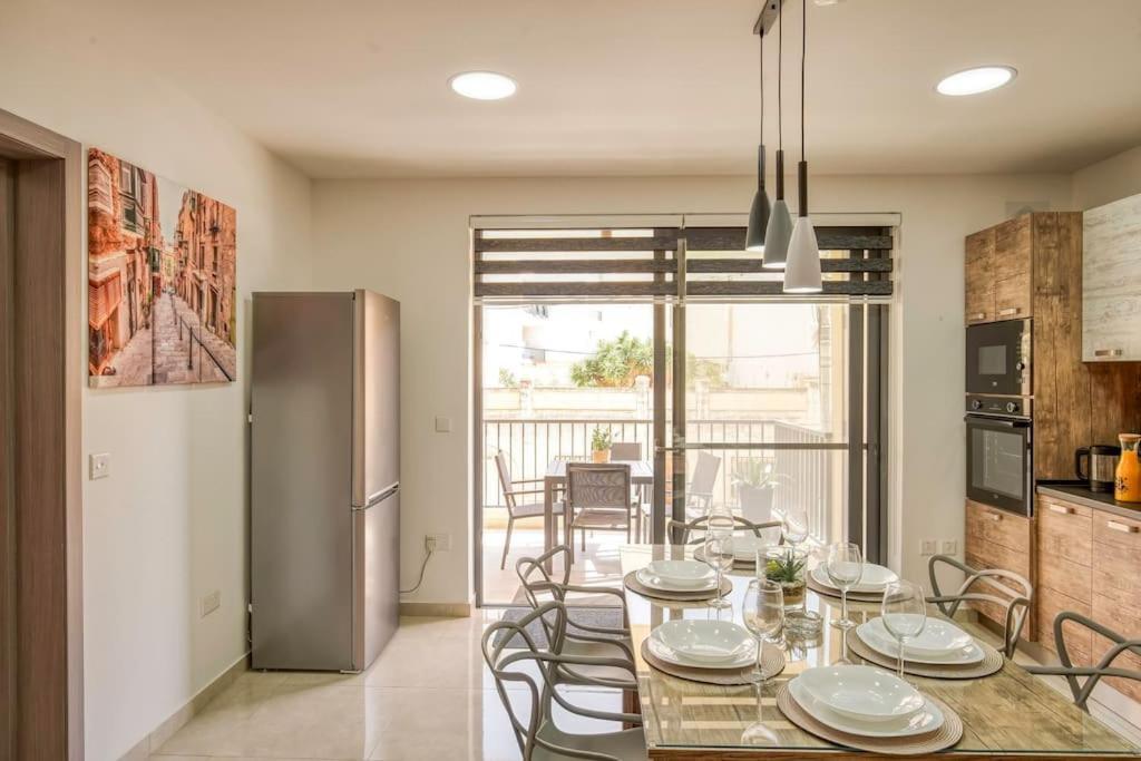 Modern, Bright & Spacious Near The Sea Apartamento Marsaskala
